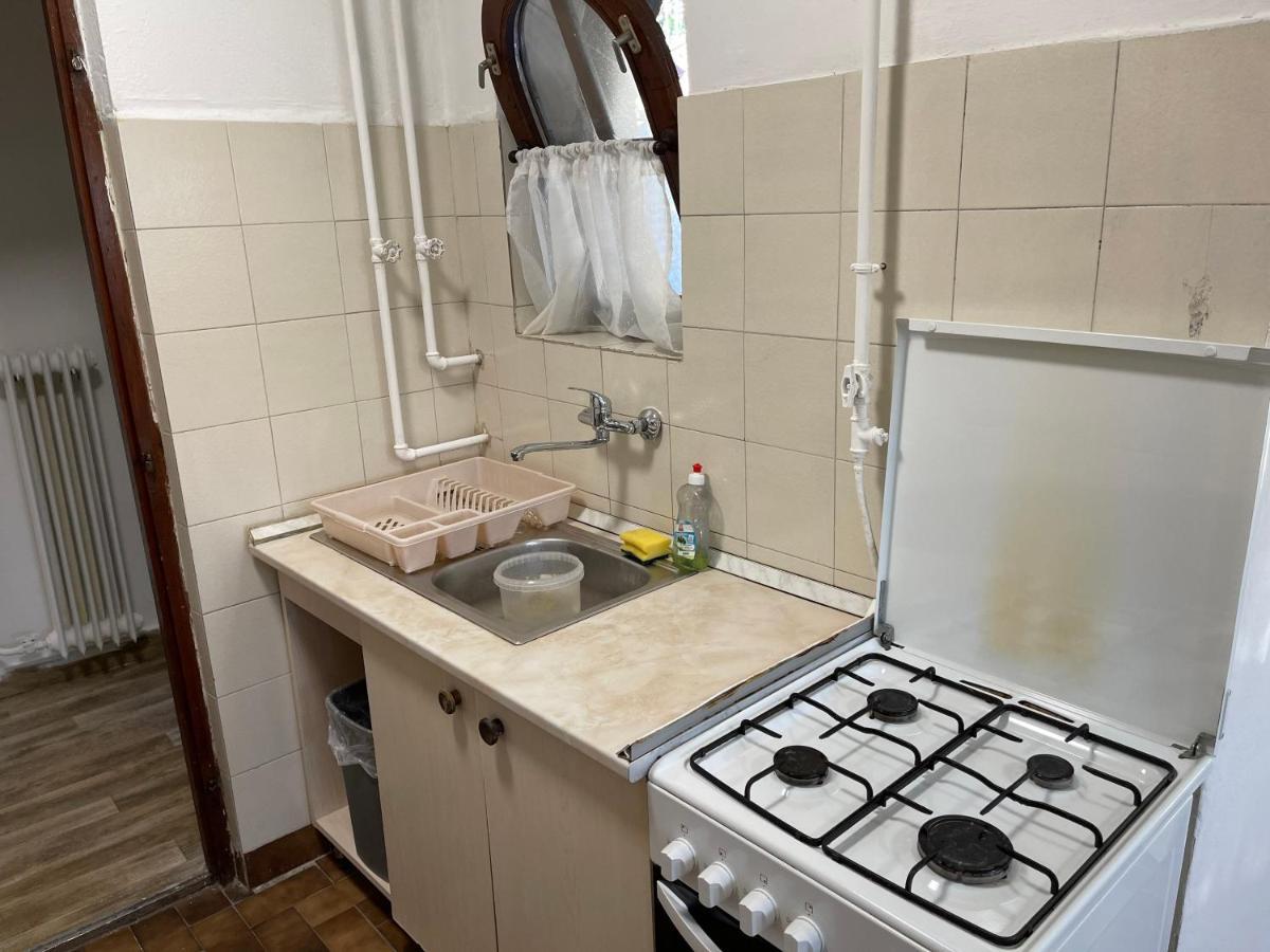 Szimpla Apartman Apartment Miskolc Exterior photo